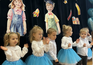 Pasowanie na przedszkolaka w grupie VII