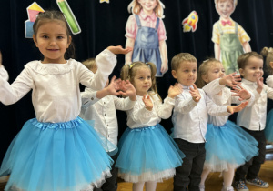 Pasowanie na przedszkolaka w grupie VII