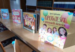 "Dzieci swoje prawa mają..."- wizyta przedszkolaków z gr. XII w Miejskiej Bibliotece Publicznej w Koninie - Filia "Medyczna"