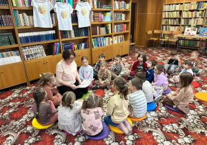 Misiowe świętowanie i biblioteczna przygoda