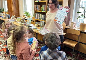 Misiowe świętowanie i biblioteczna przygoda