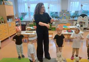 „Czy to jutro, czy to dziś, wszystkim jest potrzebny MIŚ” – grupa IX świętuje Dzień Pluszowego Misia