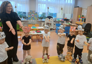 „Czy to jutro, czy to dziś, wszystkim jest potrzebny MIŚ” – grupa IX świętuje Dzień Pluszowego Misia