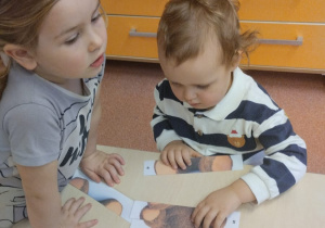 „Czy to jutro, czy to dziś, wszystkim jest potrzebny MIŚ” – grupa IX świętuje Dzień Pluszowego Misia