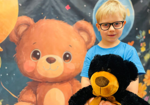 Dzień Pluszowego Misia i wizyta w bibliotece - gr. XI