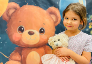 Dzień Pluszowego Misia i wizyta w bibliotece - gr. XI