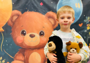 Dzień Pluszowego Misia i wizyta w bibliotece - gr. XI