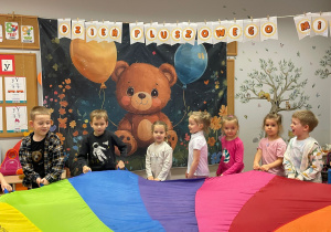 Dzień Pluszowego Misia i wizyta w bibliotece - gr. XI