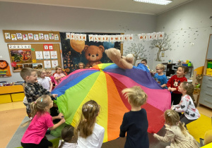 Dzień Pluszowego Misia i wizyta w bibliotece - gr. XI