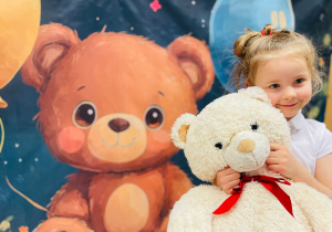 Dzień Pluszowego Misia i wizyta w bibliotece - gr. XI