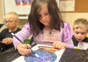 "Andrzejkowe Czary- Mary"- eksperymenty w grupie VI