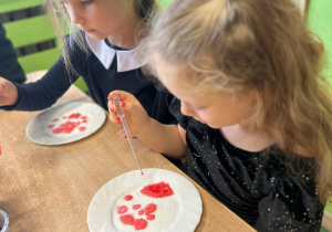 "Andrzejkowe Czary- Mary"- eksperymenty w grupie VI