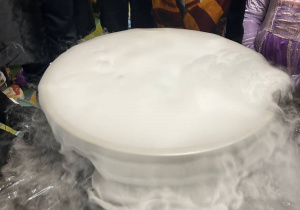 "Andrzejkowe Czary- Mary"- eksperymenty w grupie VI