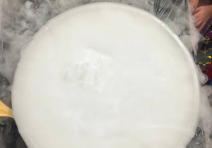 "Andrzejkowe Czary- Mary"- eksperymenty w grupie VI