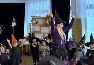 Zgadnij, Co Nas Czeka- Andrzejki w gr I i VII