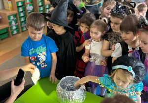 Zabawy Andrzejkowe w gr. XI i XII