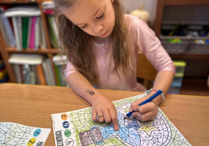 Magia, wróżby i wspólna zabawa w grupie III