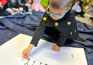 Magia, wróżby i wspólna zabawa w grupie III