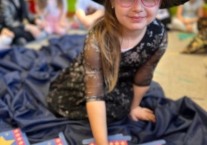 Magia, wróżby i wspólna zabawa w grupie III