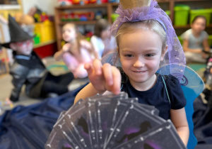 Magia, wróżby i wspólna zabawa w grupie III