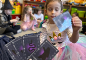 Magia, wróżby i wspólna zabawa w grupie III