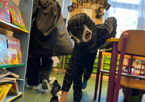 Magia, wróżby i wspólna zabawa w grupie III