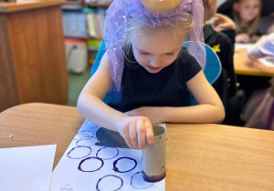 Magia, wróżby i wspólna zabawa w grupie III