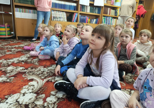 Dzień Pluszowego Misia i misiowa przygoda w bibliotece - gr. XII