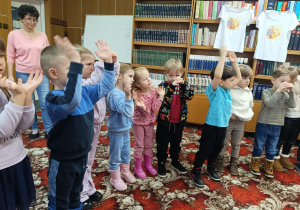 Dzień Pluszowego Misia i misiowa przygoda w bibliotece - gr. XII