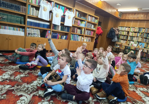 Dzień Pluszowego Misia i misiowa przygoda w bibliotece - gr. XII