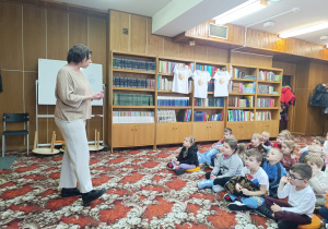 Dzień Pluszowego Misia i misiowa przygoda w bibliotece - gr. XII