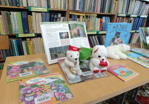 Dzień Pluszowego Misia i misiowa przygoda w bibliotece - gr. XII