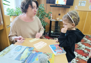 Dzień Pluszowego Misia i misiowa przygoda w bibliotece - gr. XII