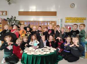 Andrzejkowe czary- mary w grupie II