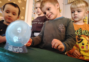 Andrzejkowe czary-mary w grupie II