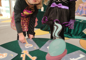 Andrzejkowe czary-mary w grupie II