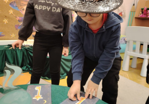 Andrzejkowe czary-mary w grupie II