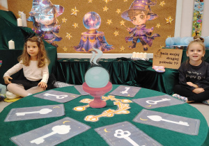 Andrzejkowe czary-mary w grupie II