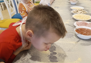 "Jak powstaje pizza?" - czyli kulinarne warsztaty w gr. XII