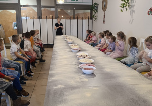 "Jak powstaje pizza?" - czyli kulinarne warsztaty w gr. XII