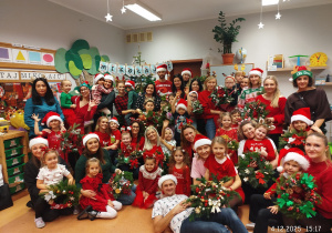 „Świąteczne wianki” – warsztaty bożonarodzeniowe w gr. XII