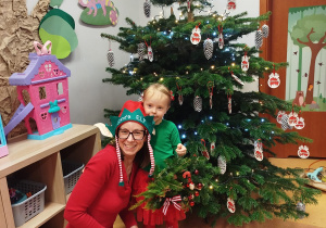 „Świąteczne wianki” – warsztaty bożonarodzeniowe w gr. XII