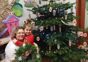 „Świąteczne wianki” – warsztaty bożonarodzeniowe w gr. XII