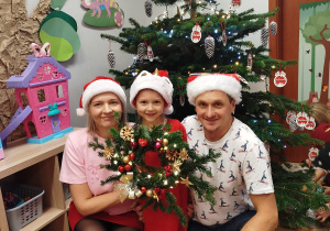 „Świąteczne wianki” – warsztaty bożonarodzeniowe w gr. XII