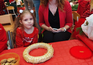 „Świąteczne wianki” – warsztaty bożonarodzeniowe w gr. XII