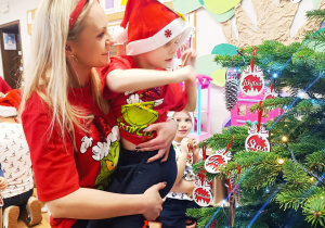 „Świąteczne wianki” – warsztaty bożonarodzeniowe w gr. XII