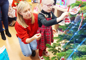 „Świąteczne wianki” – warsztaty bożonarodzeniowe w gr. XII