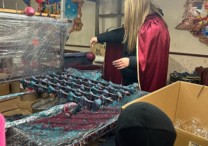 Mikołajkowy wyjazd do Fabryki Bombek w grupie VI