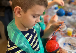 Mikołajkowy wyjazd do Fabryki Bombek w grupie VI