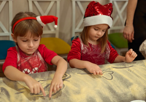 Mikołajkowe warsztaty robienia pizzy w grupie II i spotkanie ze Świętym Mikołajem